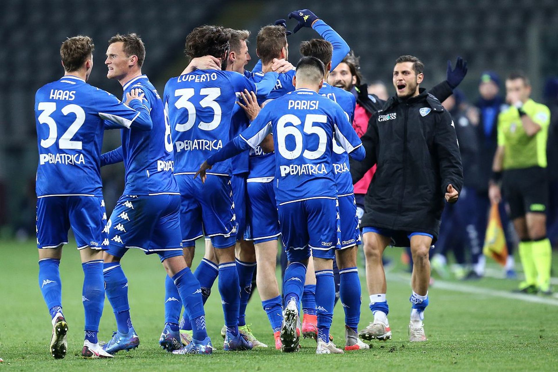 表现是至关 表现是至关